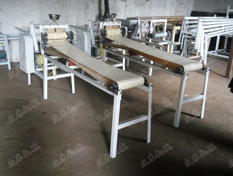 高速仿手工搟面皮成型機